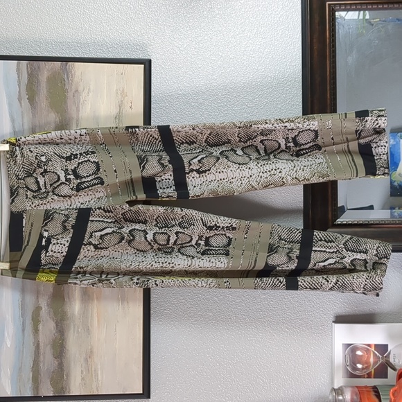 Vince Camuto Snakeskin Print Wide Leg Lightweight Dress Pants Size 4 - Picture 5 of 9